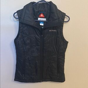 Columbia Black Puffer Vest